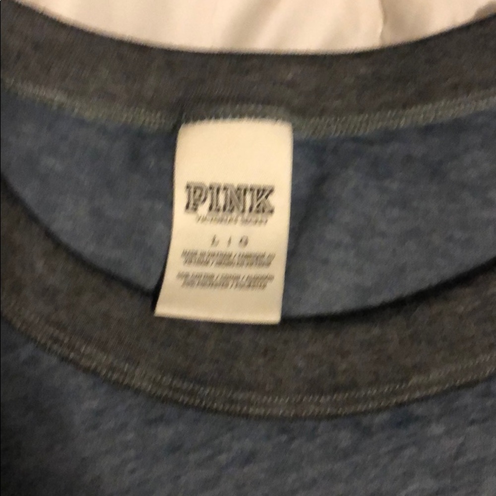 T shirt - Picture 2 of 3